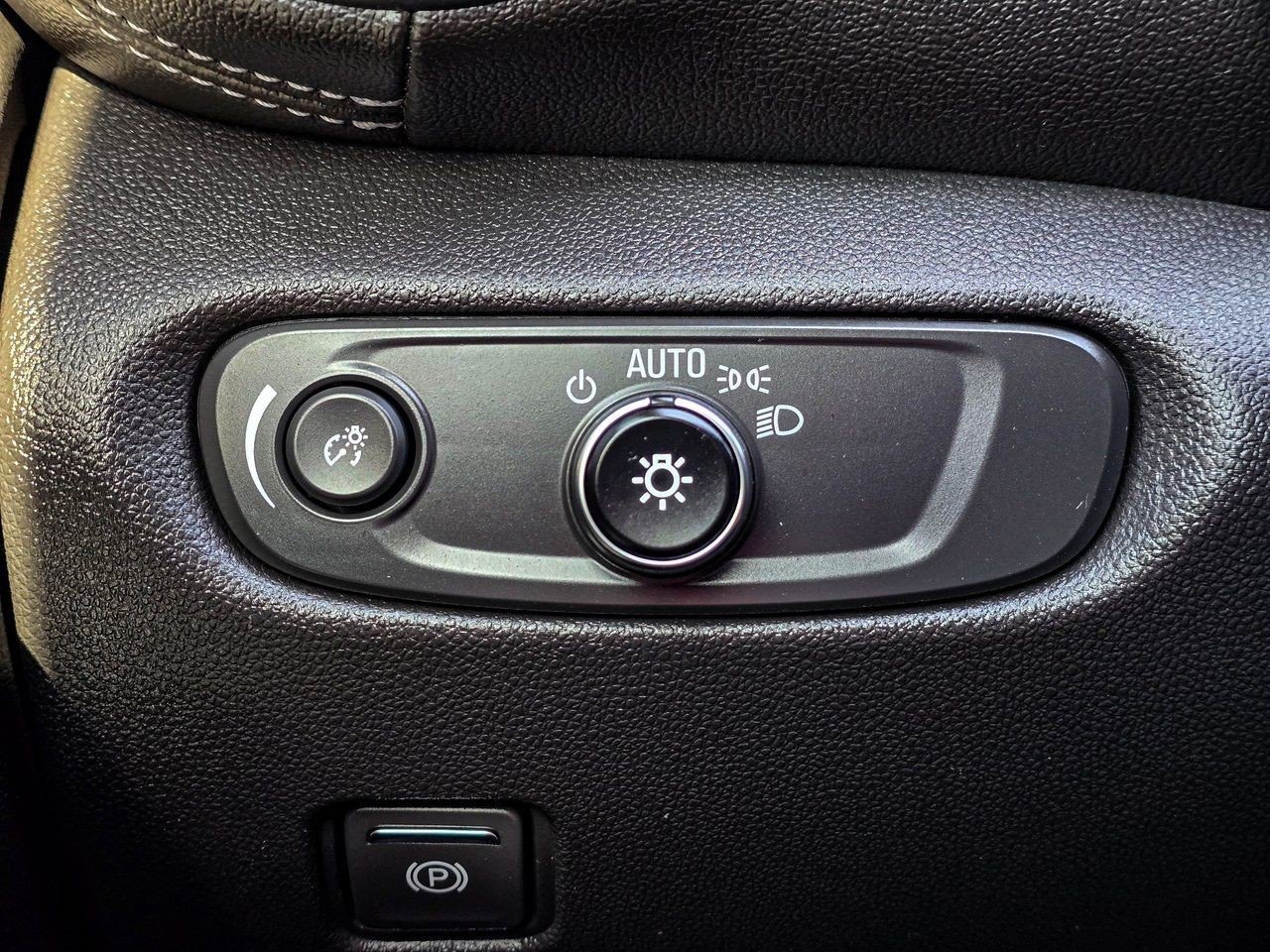 Certified 2025 Chevrolet Blazer LT image 27