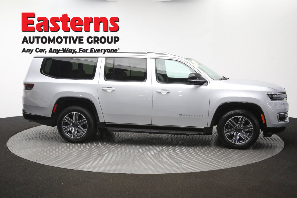 Used 2024 Jeep Wagoneer L Series II w/ Flexible Seating Group AWD/4WD image 53