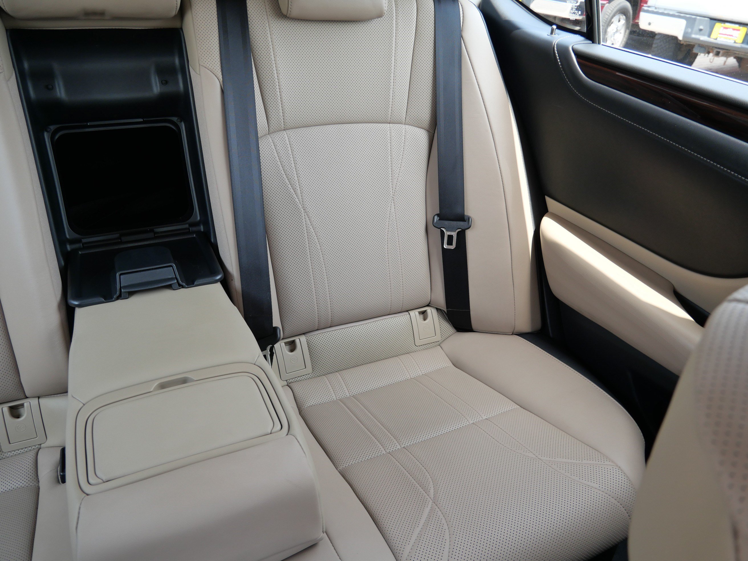 Used 2019 Lexus ES 300h FWD image 14