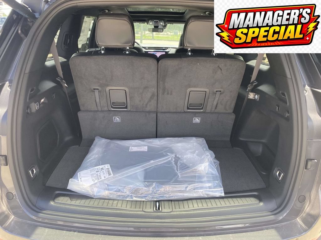 New 2026 Jeep Grand Cherokee L Limited w/ Limited Altitude Package RWD image 9