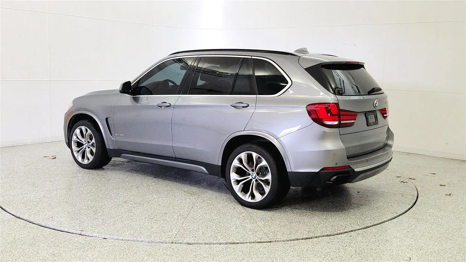 Used 2016 BMW X5 xDrive50i AWD/4WD image 5