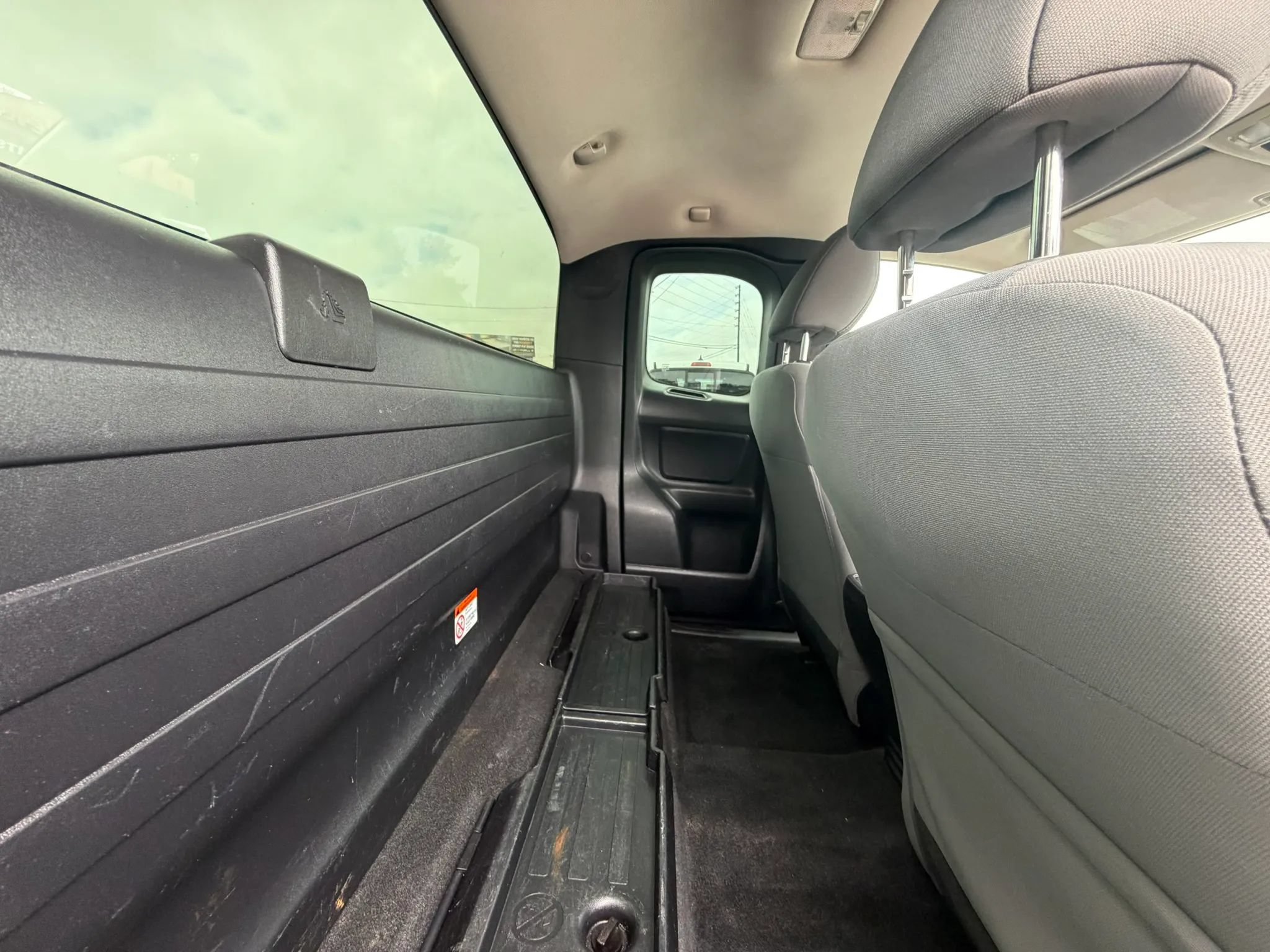 Used 2016 Toyota Tacoma SR RWD image 18