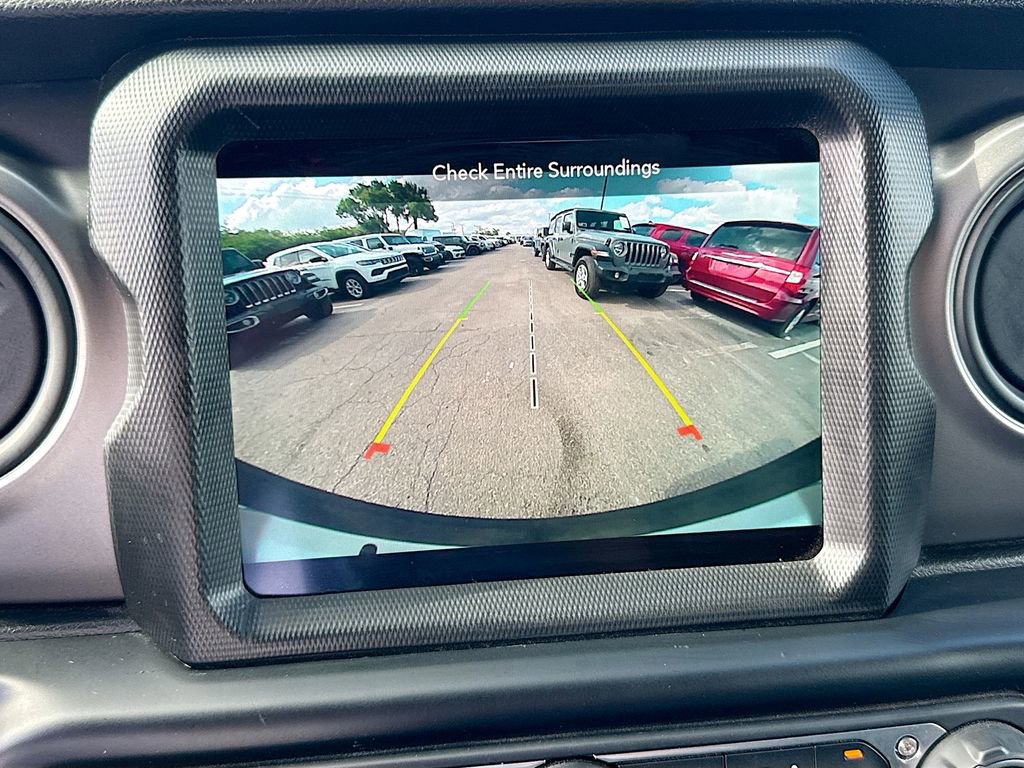 Used 2022 Jeep Wrangler Unlimited Sport AWD/4WD image 15