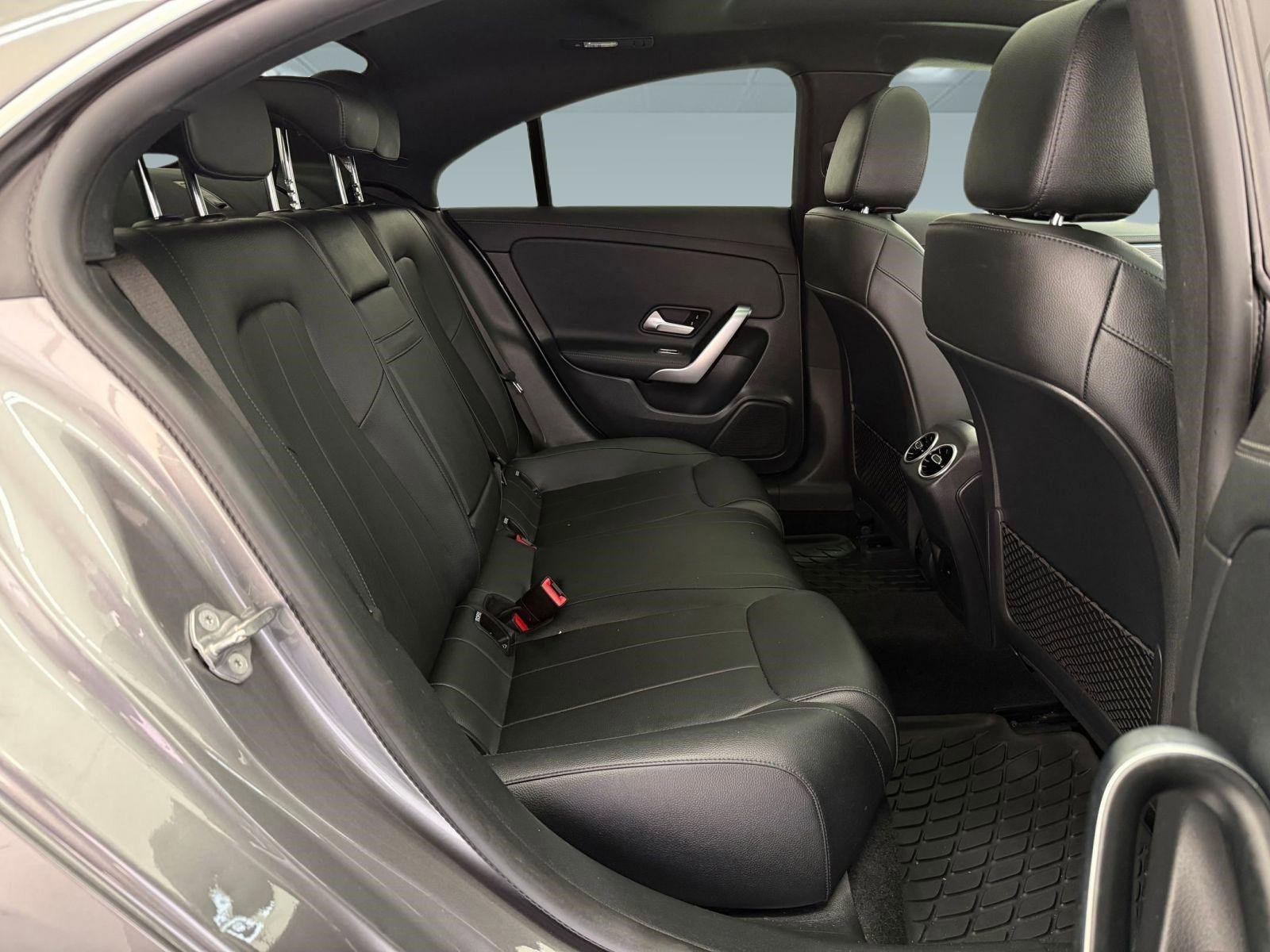 Used 2022 Mercedes-Benz CLA 250 image 24