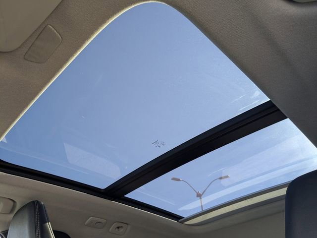 Certified 2025 Volvo XC40 B5 Core image 27