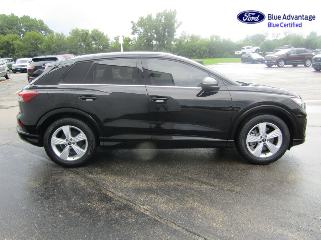 Used 2022 Audi Q4 e-tron Premium Plus w/ Premium Plus AWD/4WD image 9