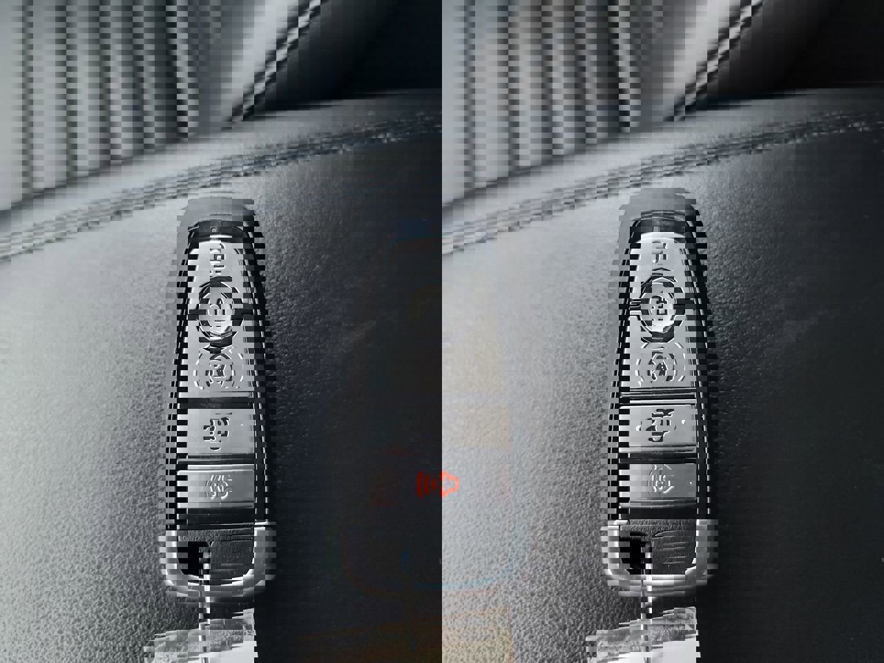 Used 2024 Ford Edge SEL w/ Convenience Package image 23