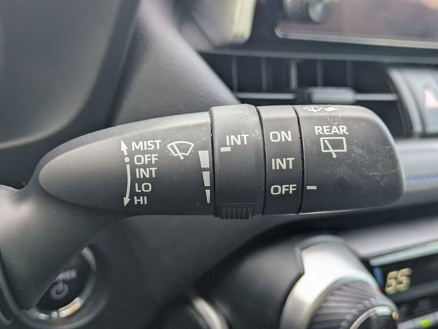 Used 2023 Toyota RAV4 SE image 29