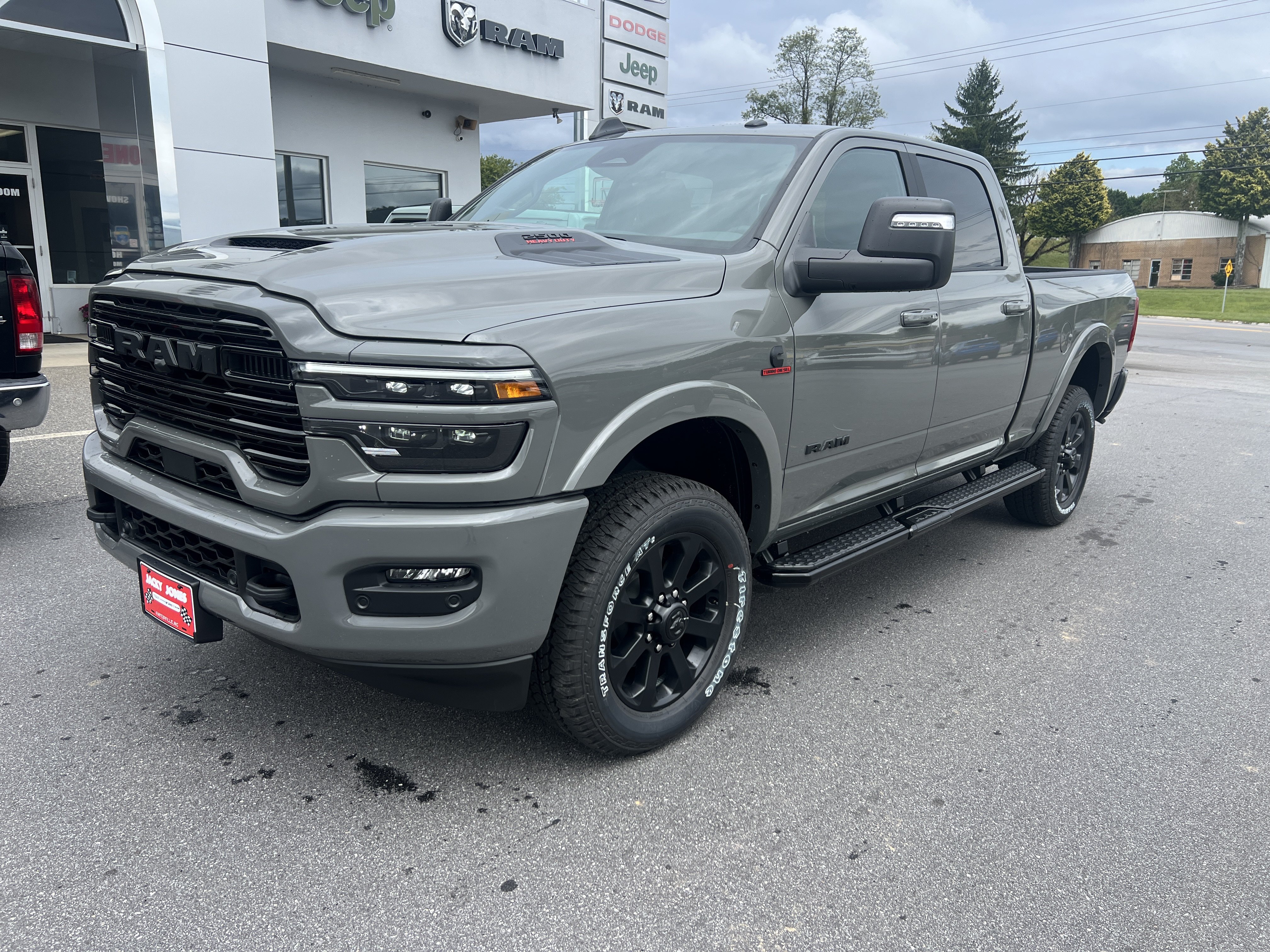 New 2027 RAM 2500 Laramie AWD/4WD image 6