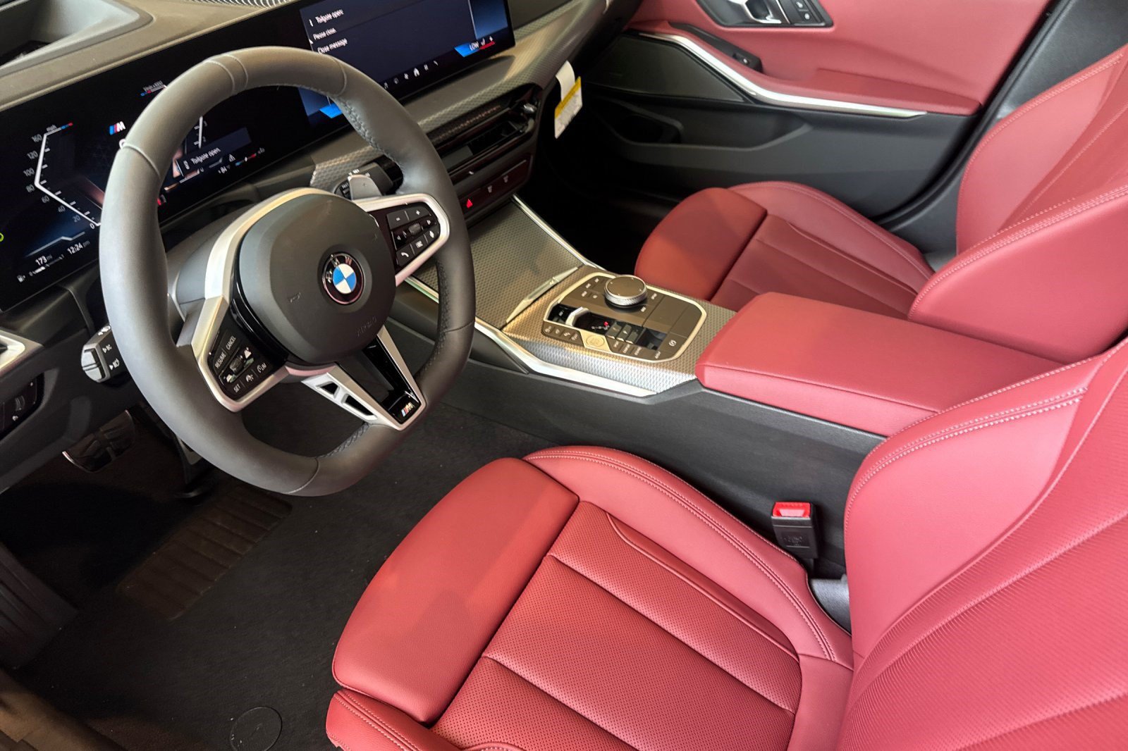 New 2026 BMW 330i xDrive Sedan w/ M Sport Package AWD/4WD image 4