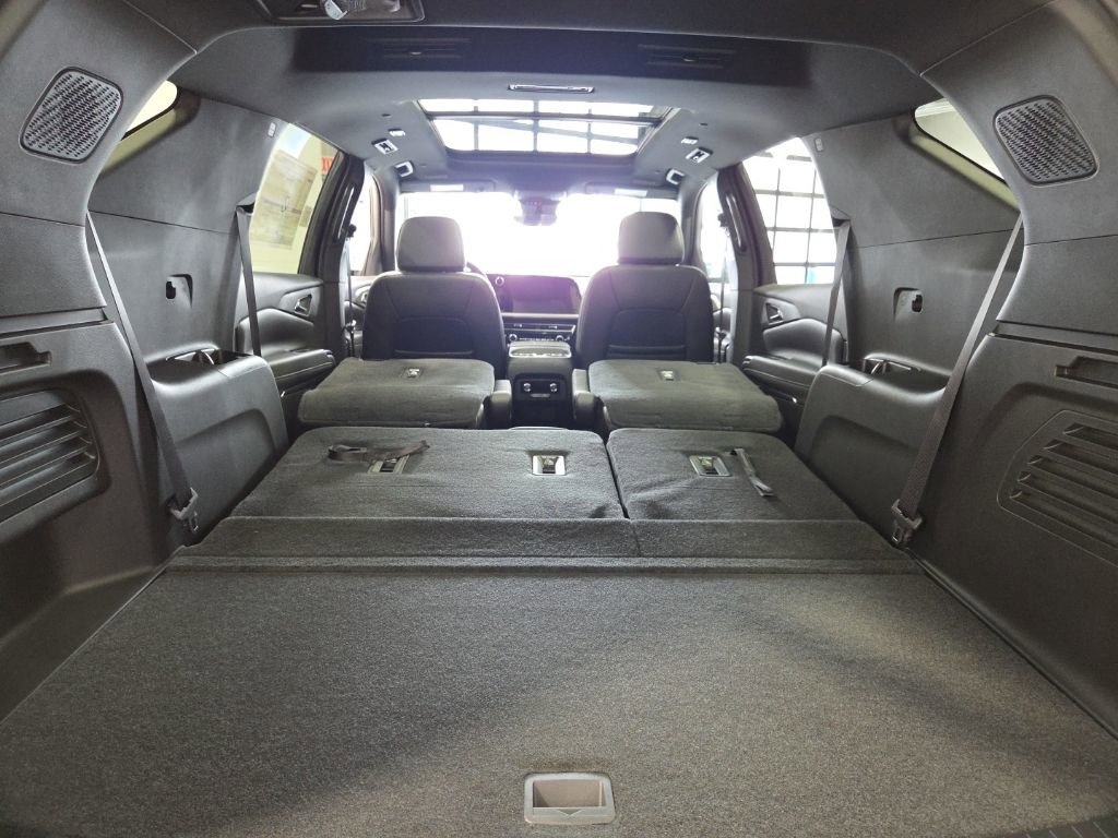 New 2026 Chevrolet Traverse LT w/ Sun and Wheel Package image 37