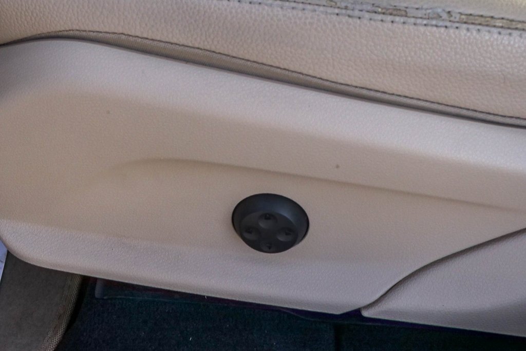 Used 2020 Mercedes-Benz GLC 300 image 20