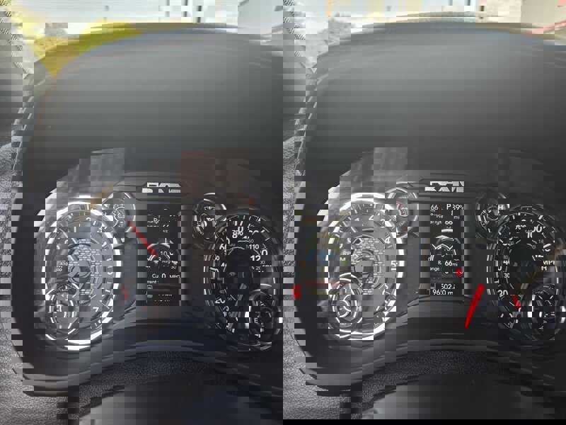 Used 2023 RAM 2500 Tradesman w/ Chrome Appearance Group image 21