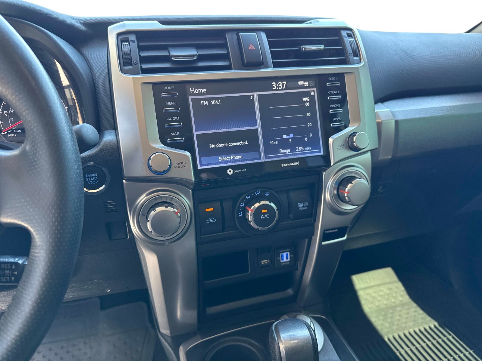 Used 2022 Toyota 4Runner SR5 AWD/4WD image 25