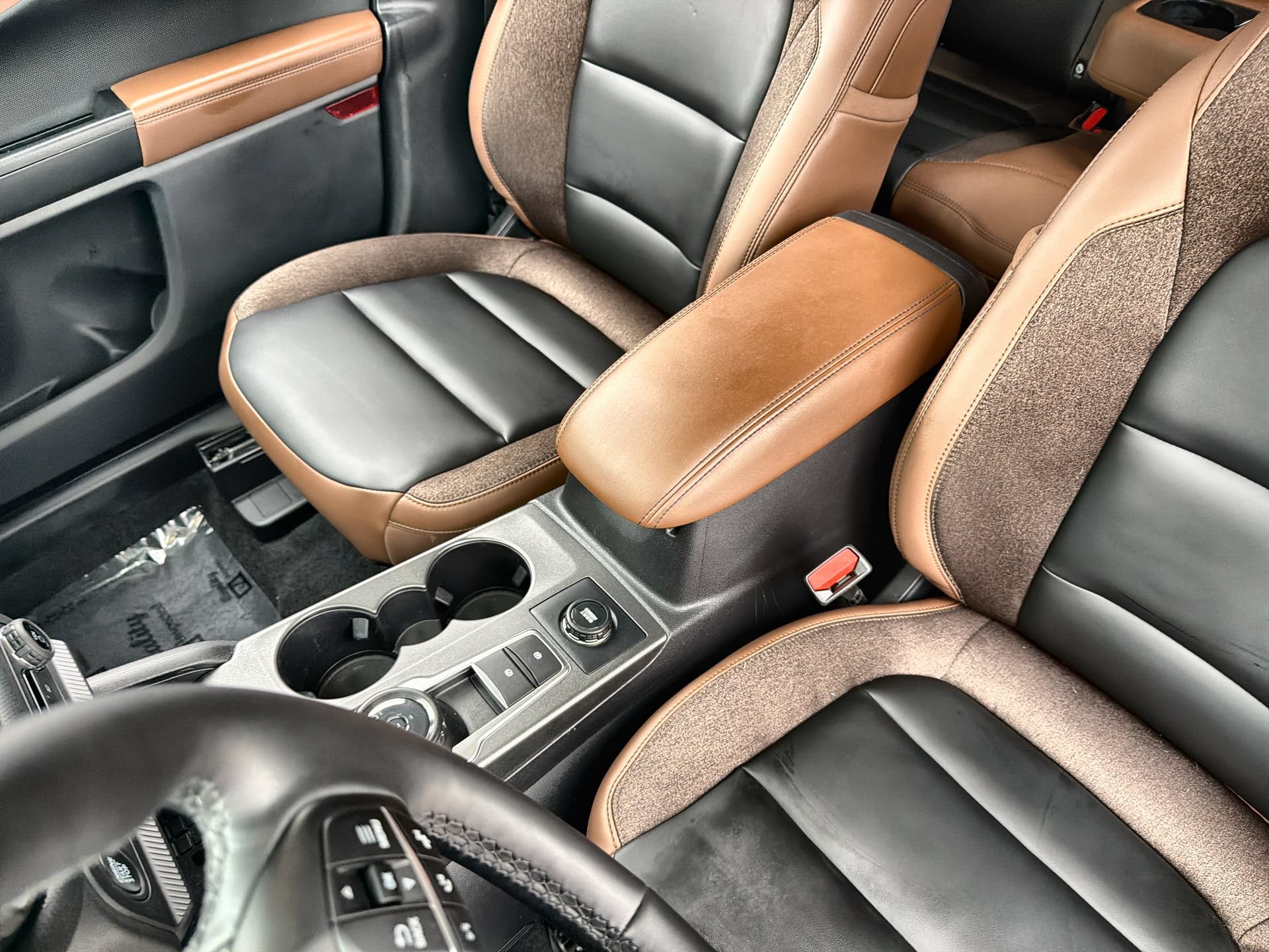 Certified 2025 Ford Bronco Sport Outer Banks w/ Outer Banks Tech Package+ AWD/4WD image 21