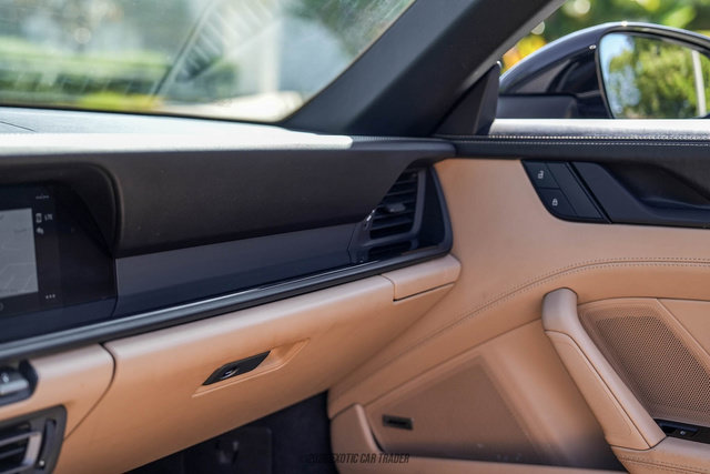 Used 2024 Porsche 911 Cabriolet image 53