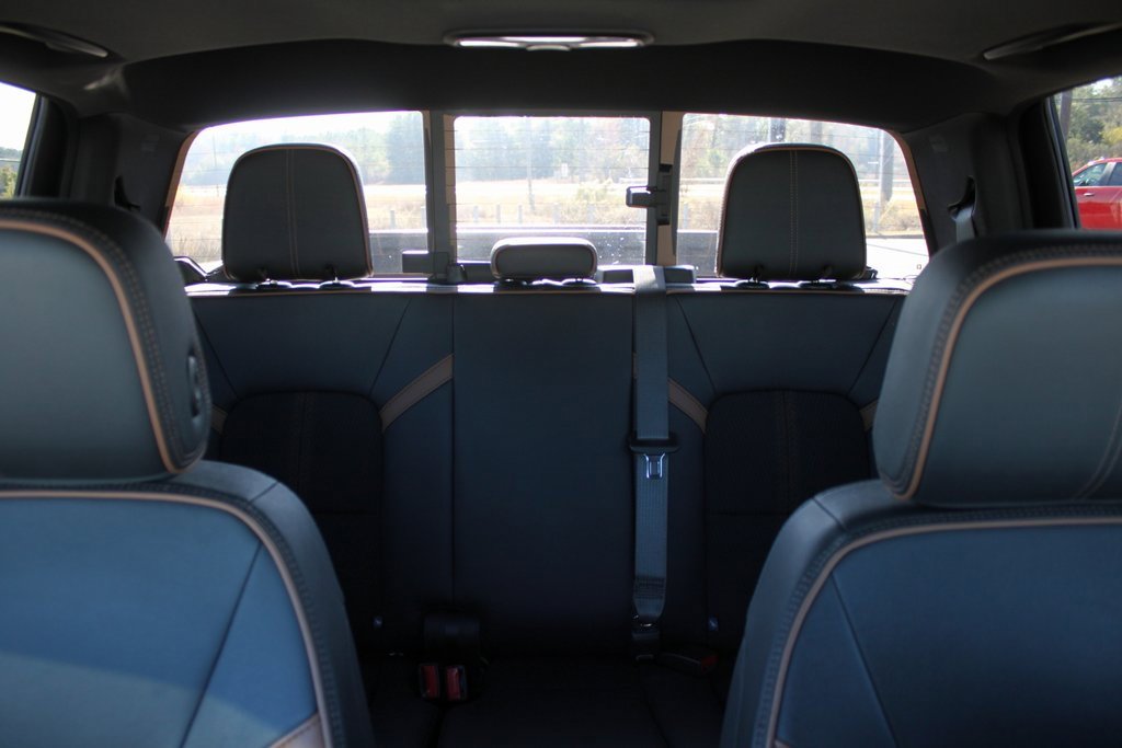 Used 2024 GMC Canyon AT4 w/ Canyon Safety Plus Package image 15