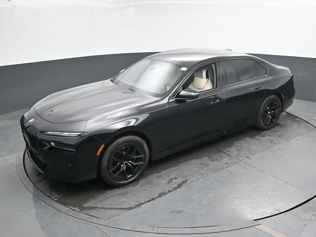 Used 2023 BMW 760i xDrive w/ Executive Package AWD/4WD image 42