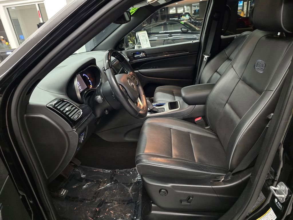 Used 2021 Jeep Grand Cherokee Overland image 16