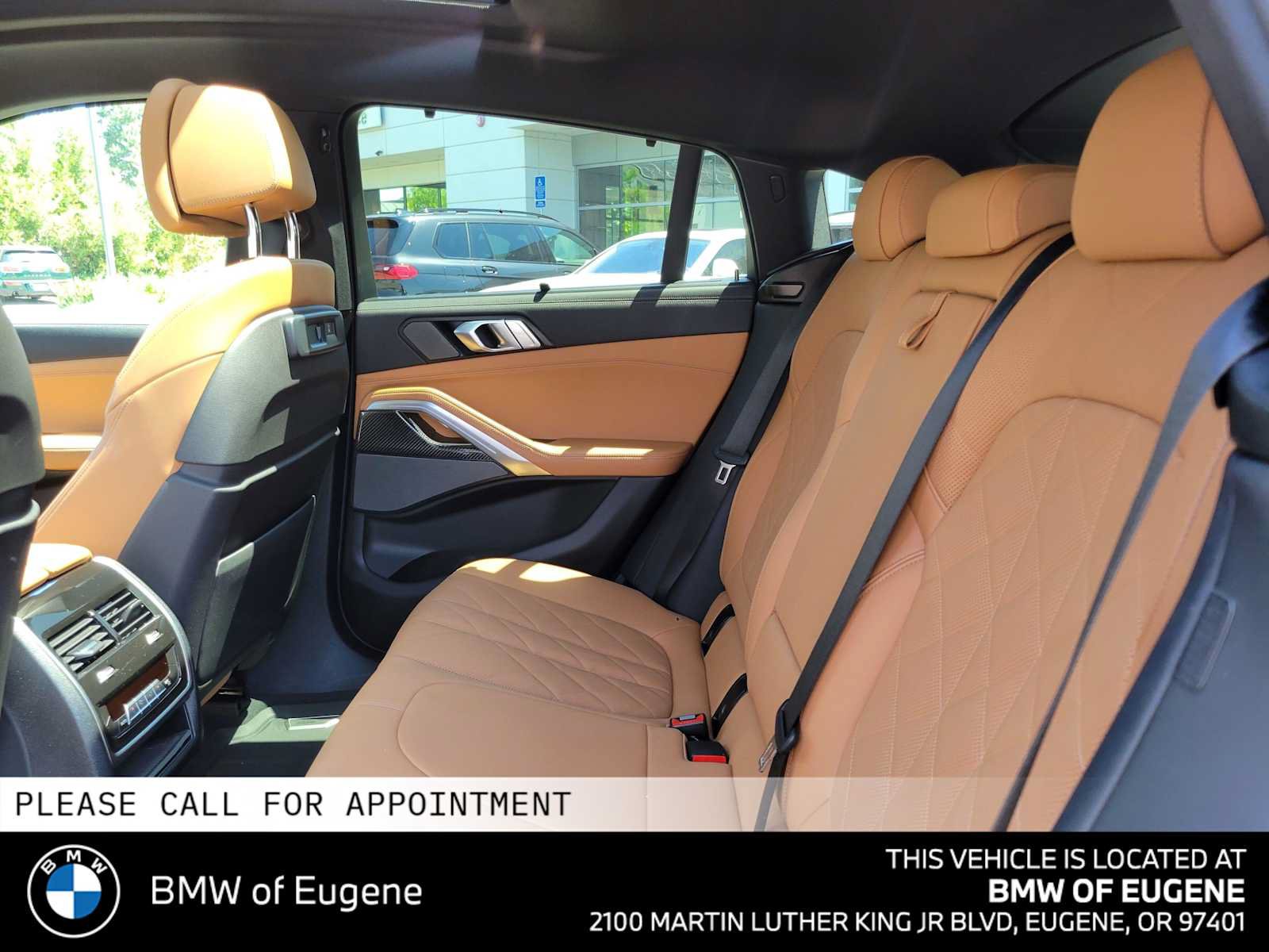 Used 2023 BMW X6 M50i w/ Parking Assistance Package AWD/4WD image 19