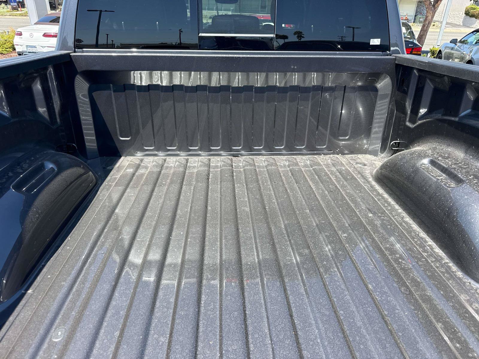 New 2026 RAM 1500 Laramie w/ Night Edition AWD/4WD image 9