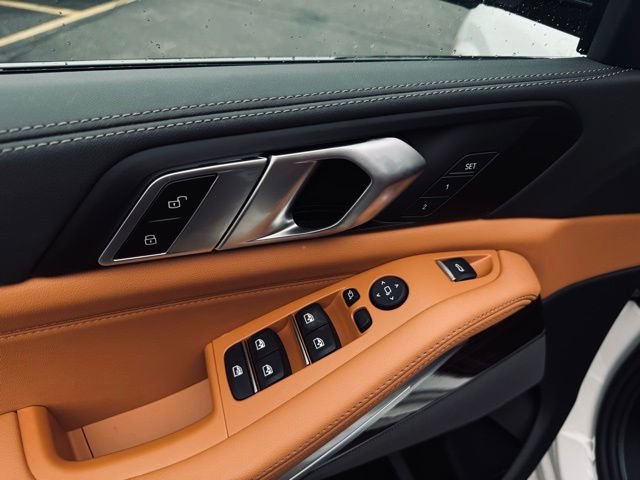 Certified 2026 BMW X5 xDrive40i w/ M Sport Package image 16