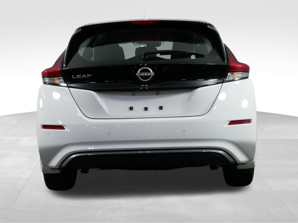 Used 2025 Nissan Leaf S FWD image 9