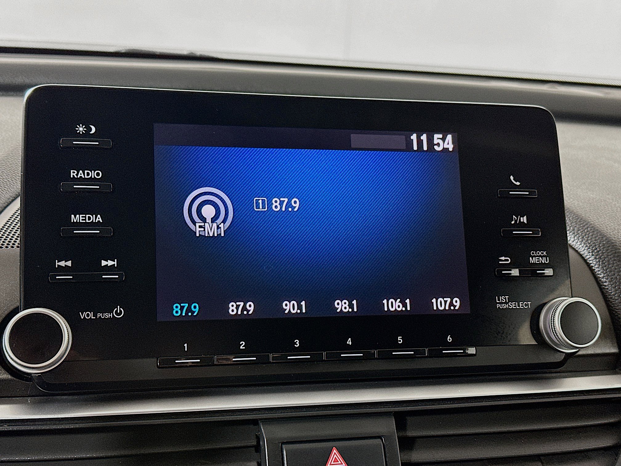 Used 2018 Honda Accord LX image 14
