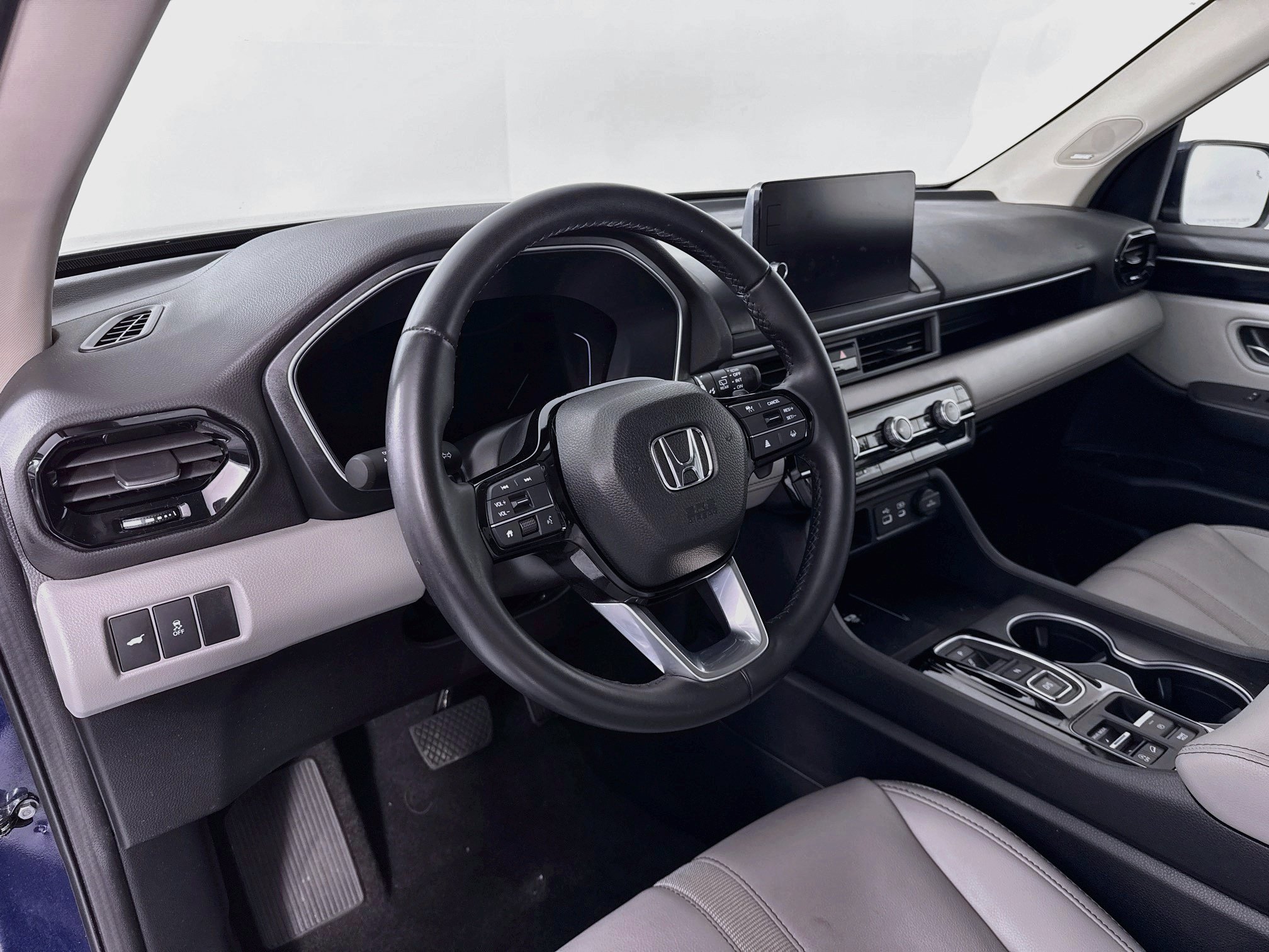 Certified 2023 Honda Pilot Touring image 9
