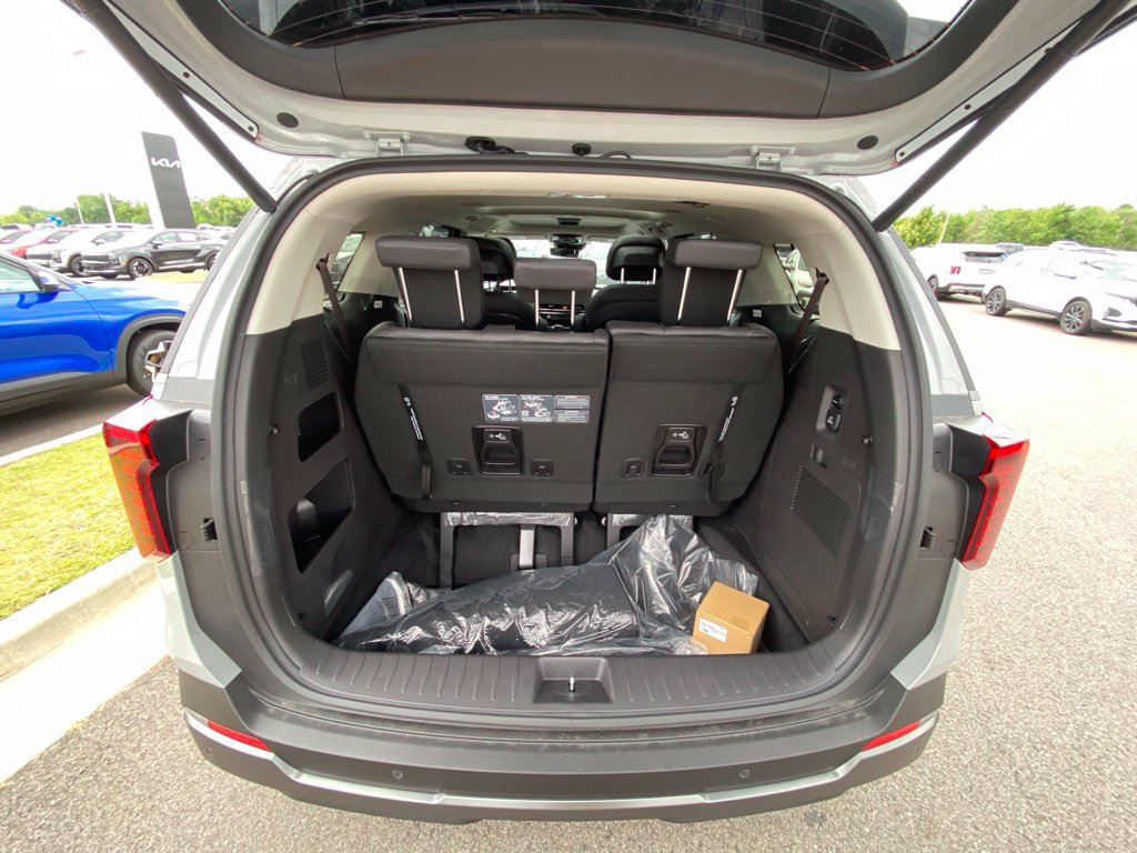 New 2026 Kia Carnival SX Prestige FWD image 9