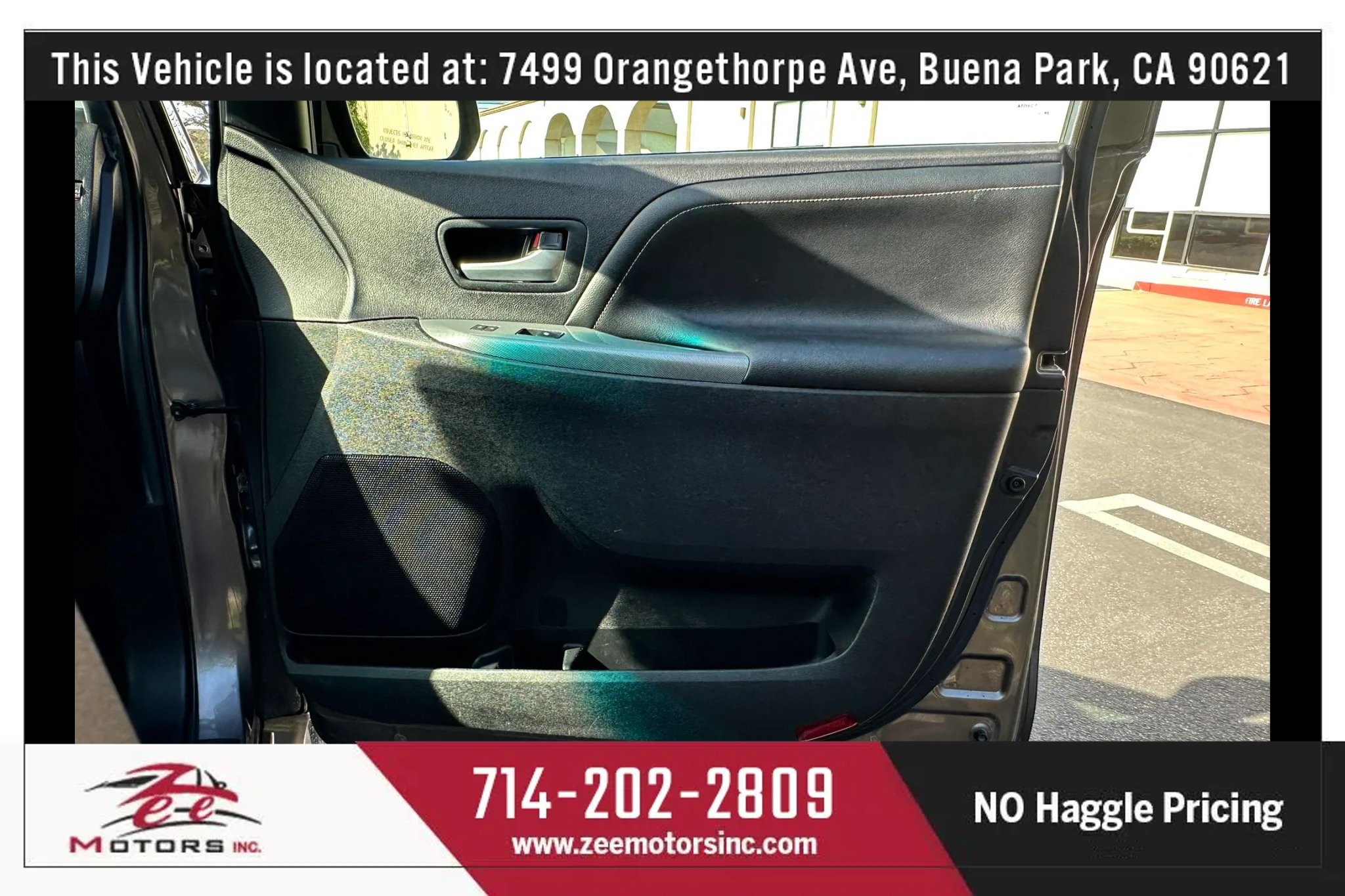 Used 2017 Toyota Sienna SE Premium w/ Cargo Management Package FWD image 48