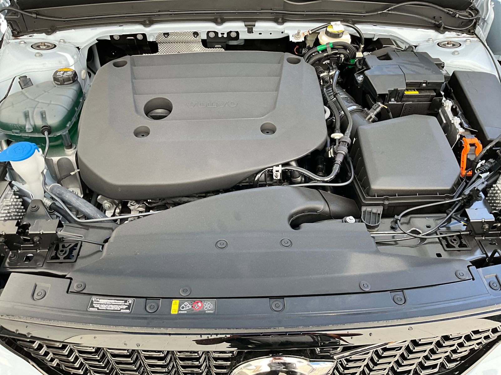 New 2026 Volvo XC40 B5 Plus w/ Climate Package AWD/4WD image 24