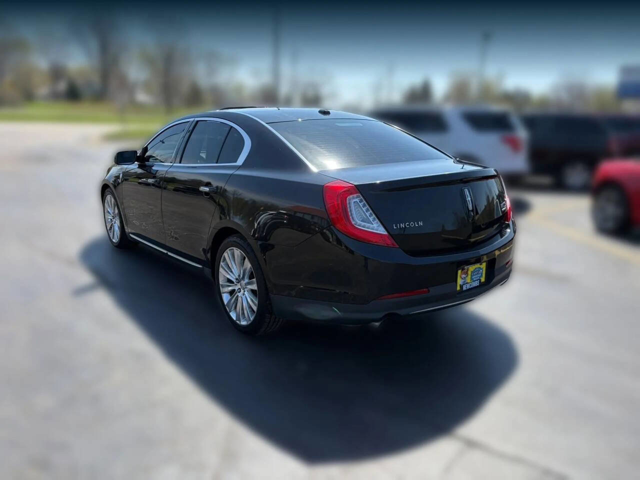 Used 2013 Lincoln MKS AWD image 5