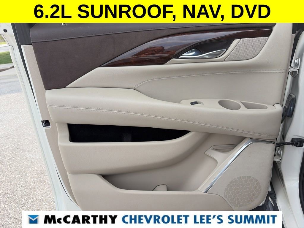 Used 2015 Cadillac Escalade ESV Luxury image 37