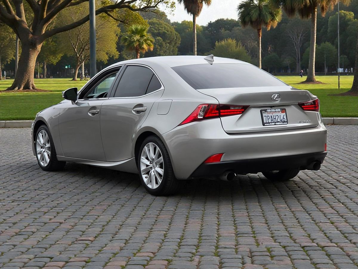 Used 2016 Lexus IS 200t image 5