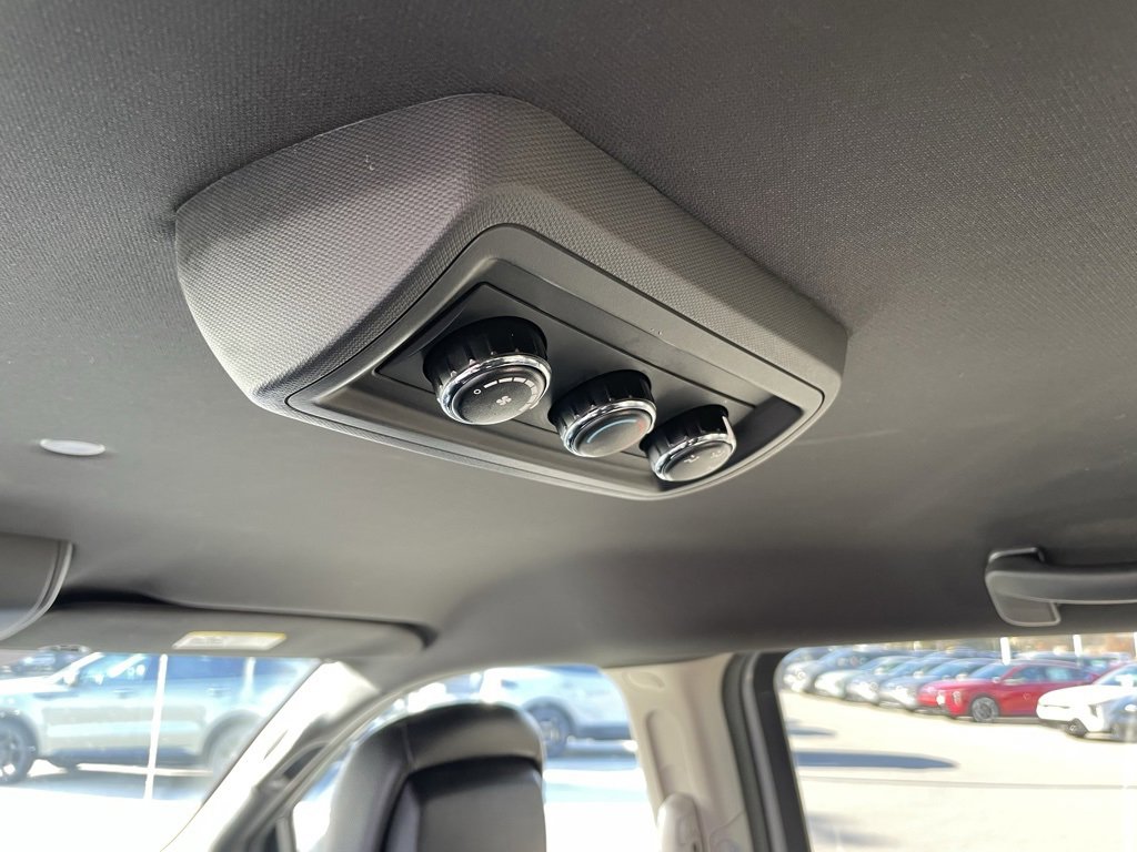 Used 2019 Dodge Grand Caravan SXT image 23