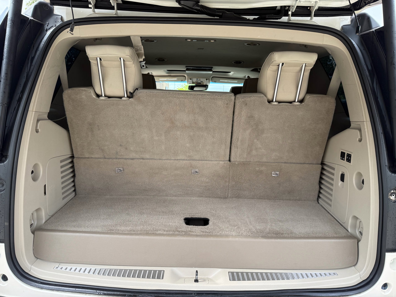 Used 2015 GMC Yukon Denali w/ Touring Package image 15