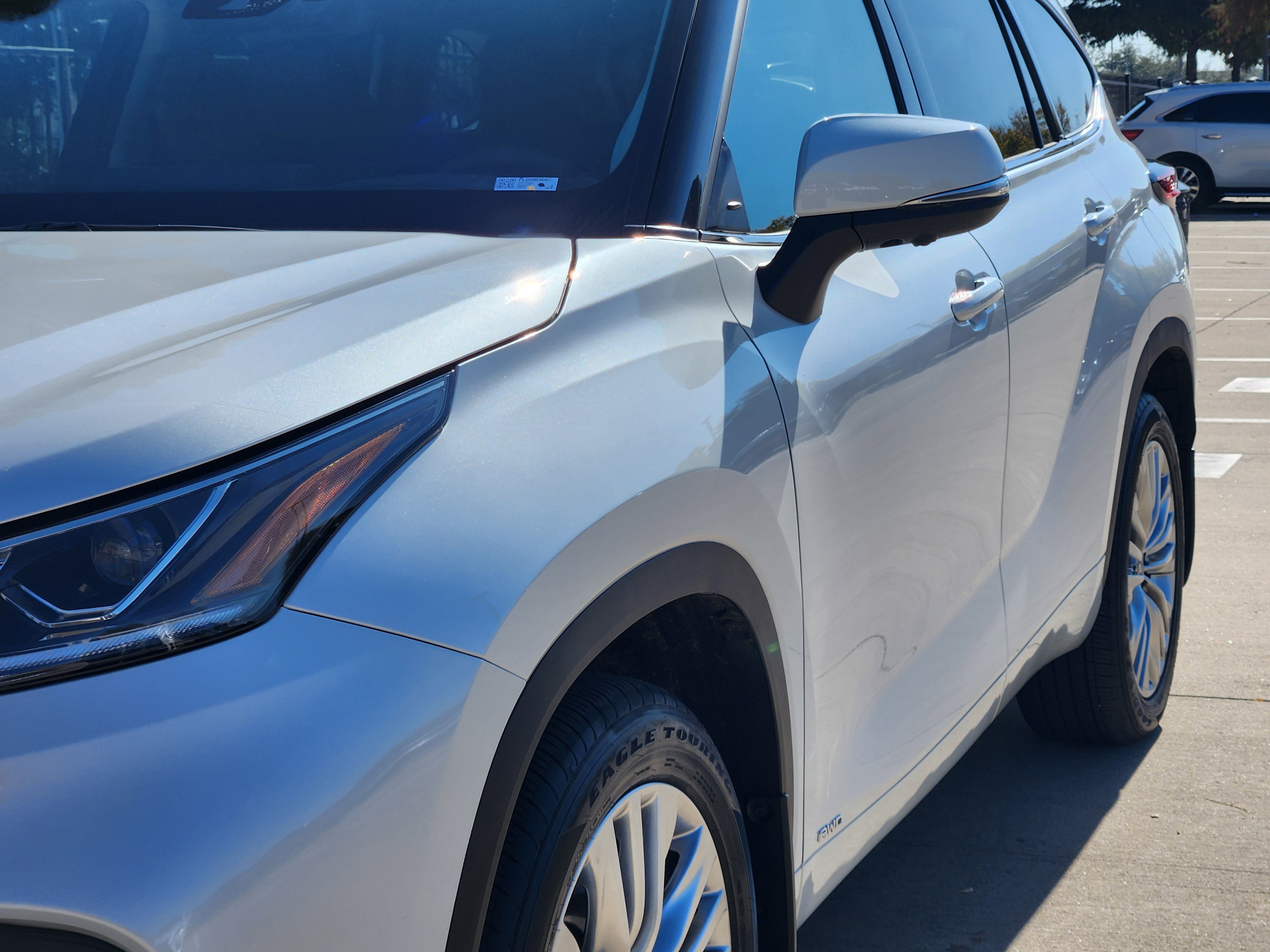 Used 2025 Toyota Highlander Platinum image 12