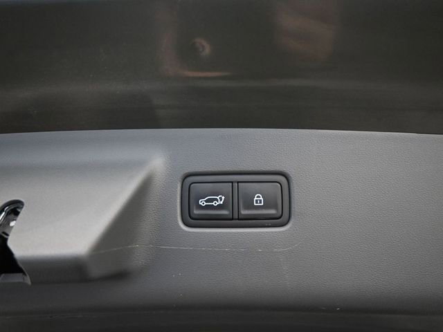 Used 2024 Hyundai Santa Fe Limited image 9