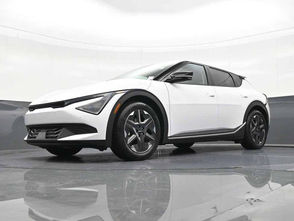 Used 2025 Kia EV6 Light RWD image 28