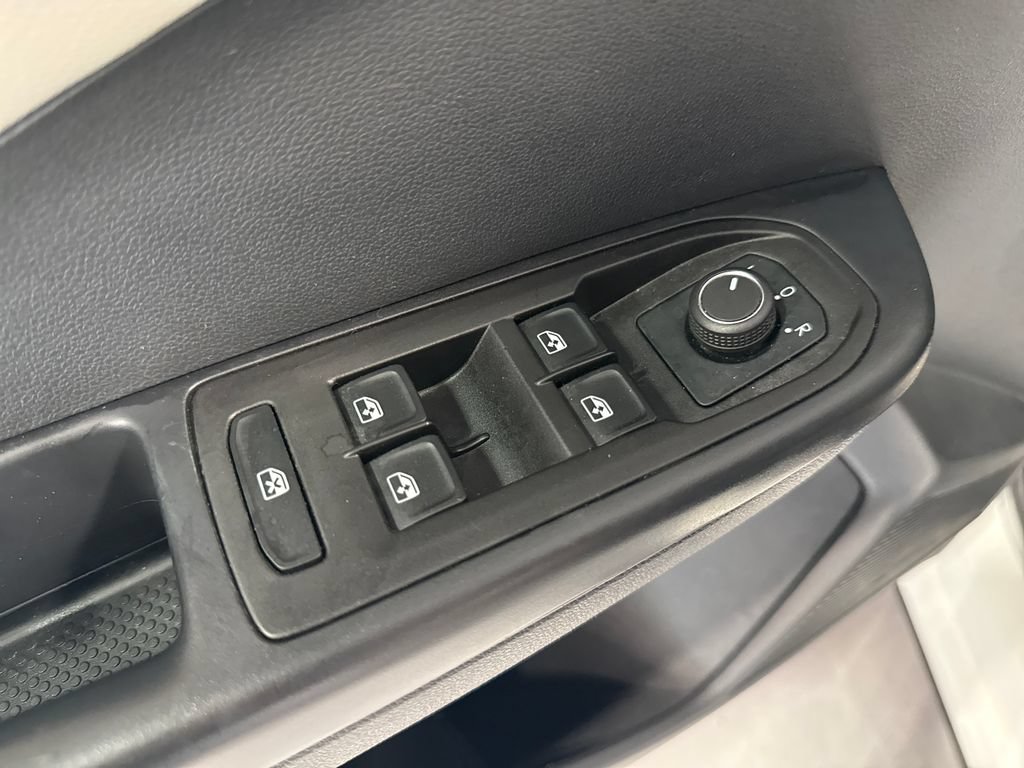 Used 2025 Volkswagen Taos S FWD image 29