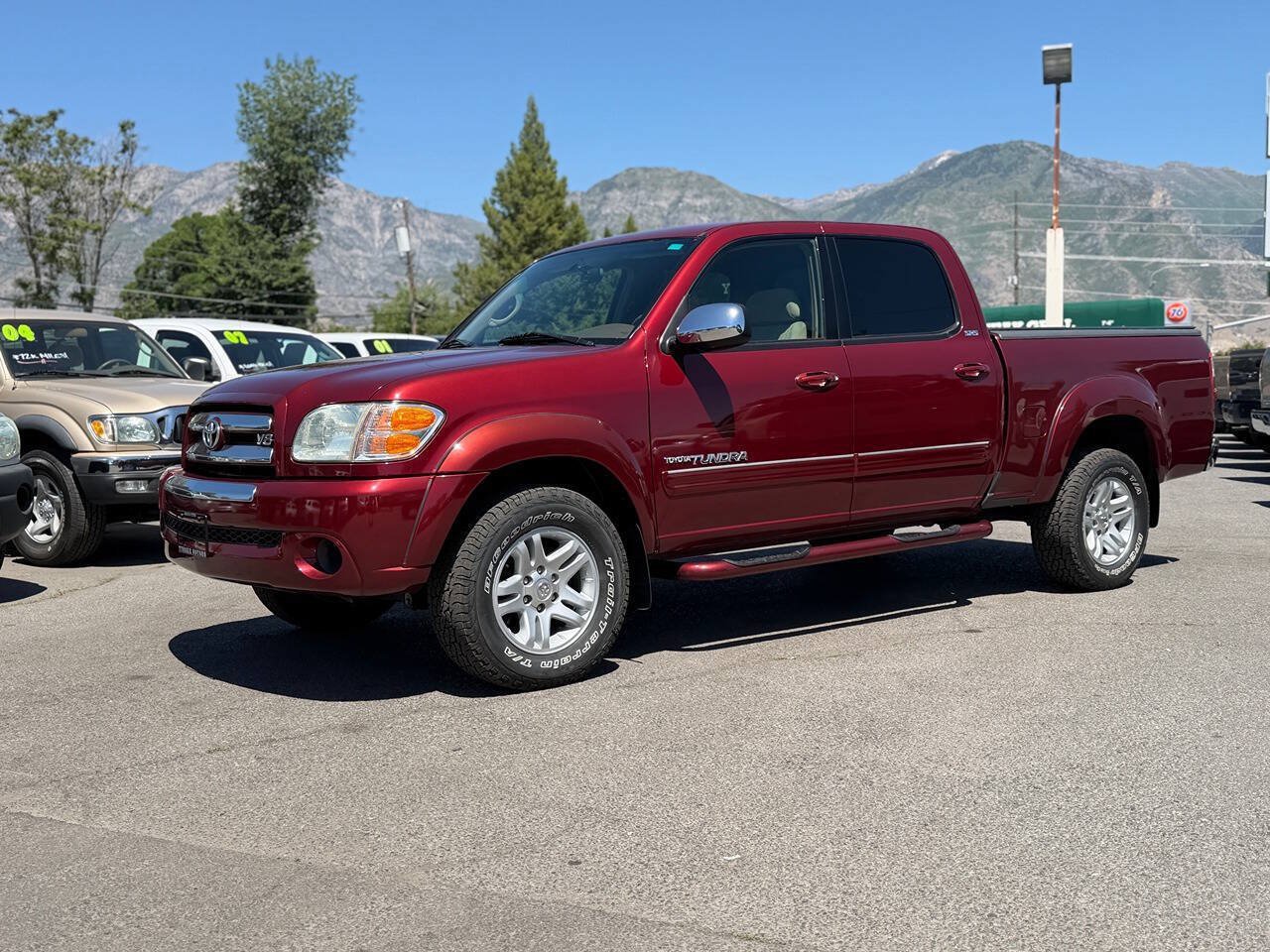 Used 2004 Toyota Tundra SR5 w/ Towing Pkg RWD image 2
