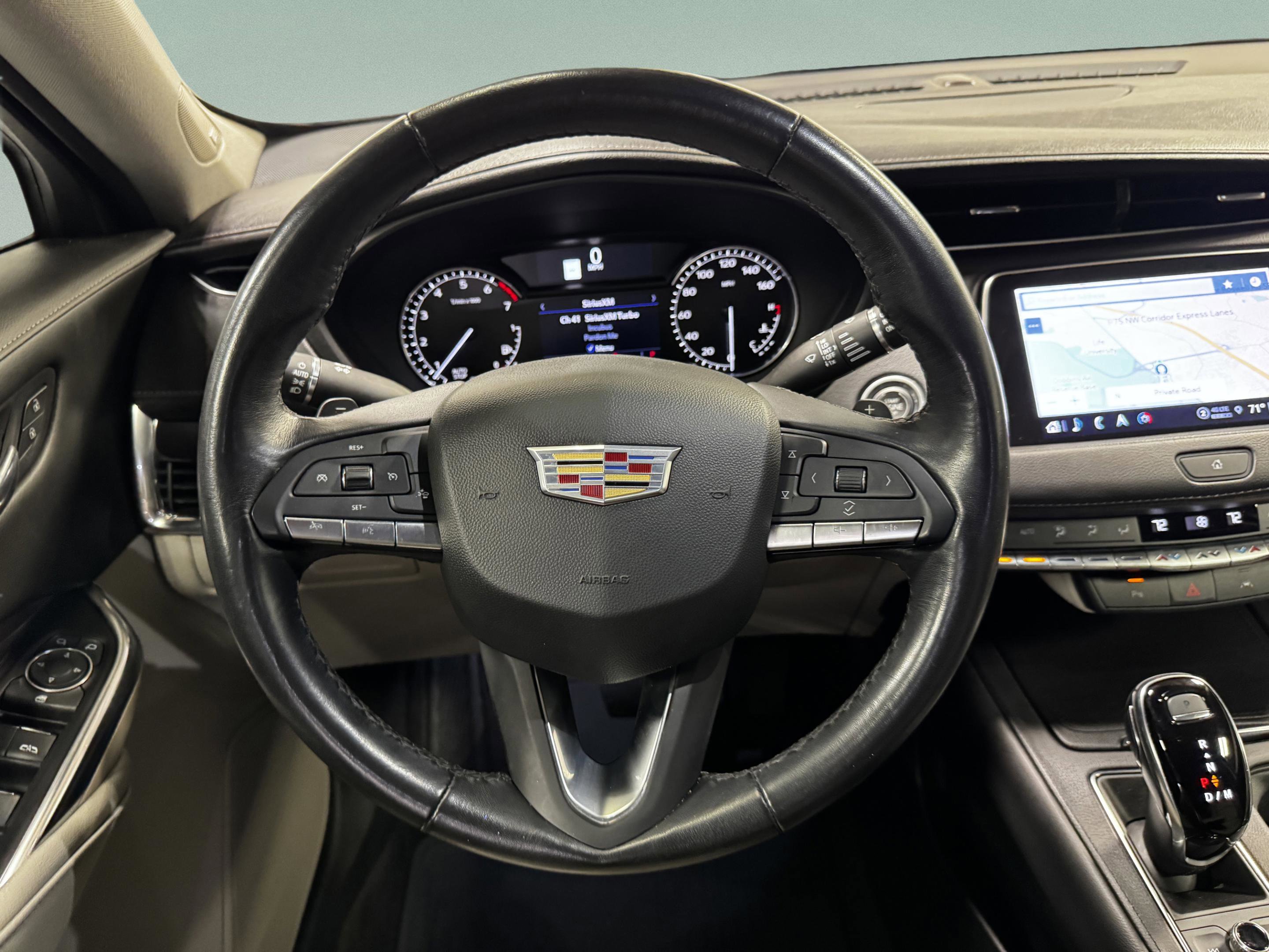 Used 2022 Cadillac XT4 Luxury w/ Driver Awareness Package FWD image 31