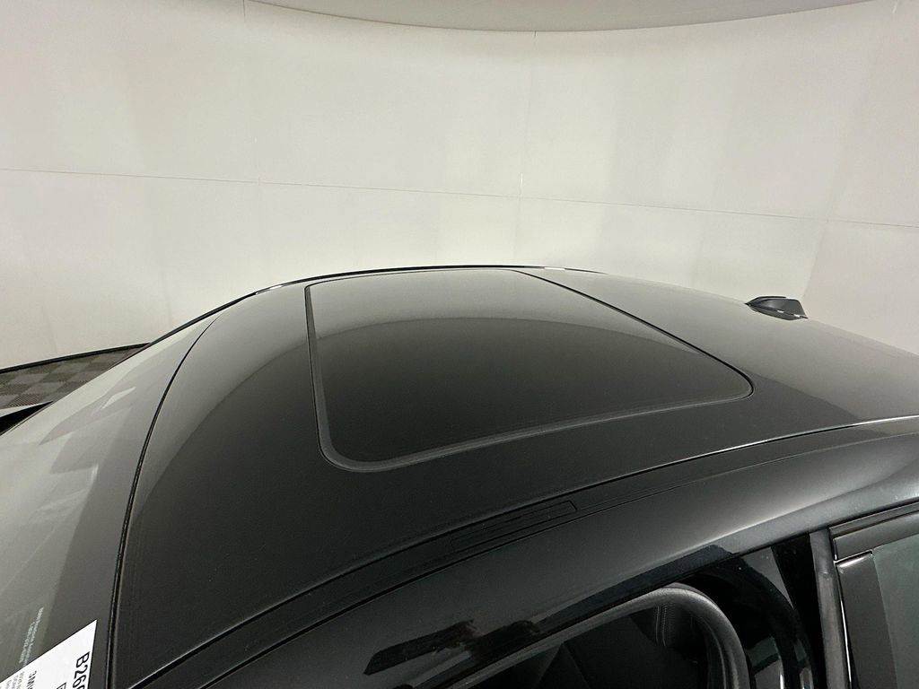 New 2026 BMW 330i xDrive Sedan w/ M Sport Package image 29