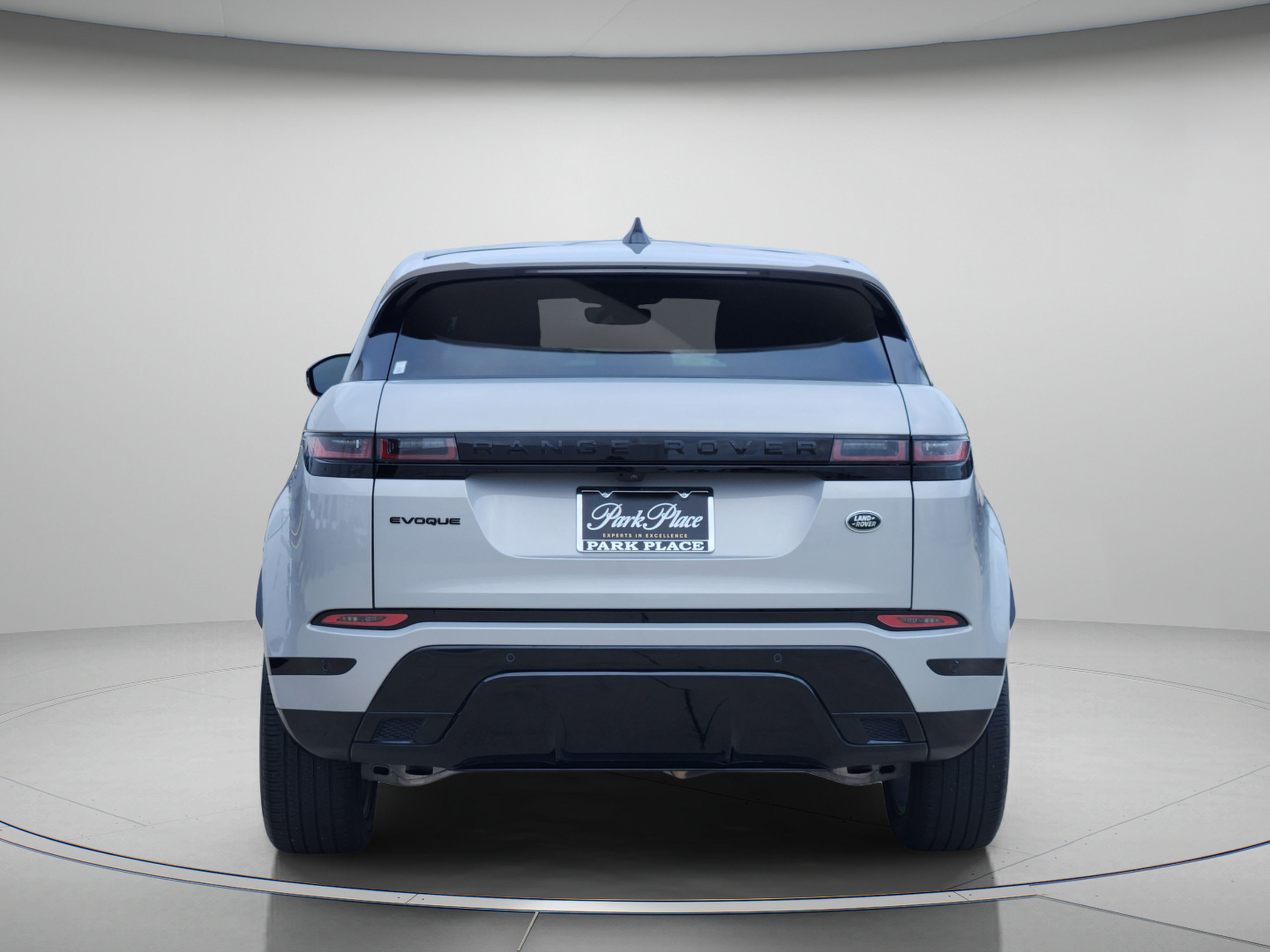 Certified 2023 Land Rover Range Rover Evoque R-Dynamic S AWD/4WD image 4