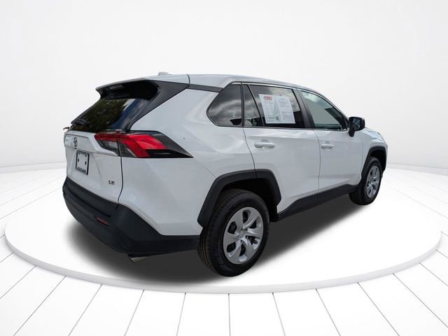 Used 2024 Toyota RAV4 LE image 4
