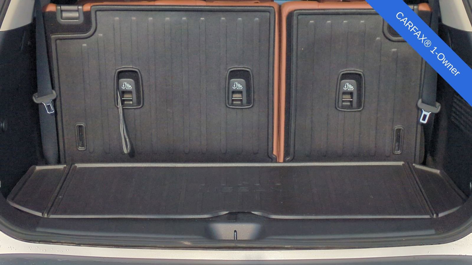 Used 2022 Nissan Pathfinder Platinum w/ Cargo Package image 39