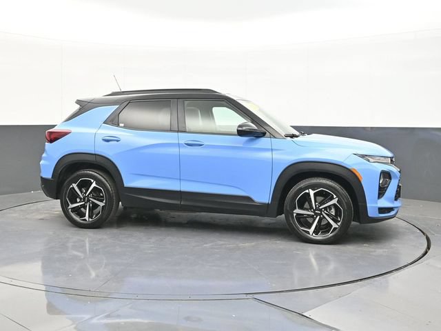 Used 2023 Chevrolet TrailBlazer RS w/ Sun and Liftgate Package FWD image 18