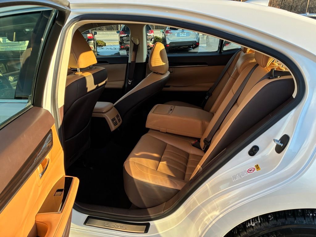 Used 2018 Lexus ES 300h image 20