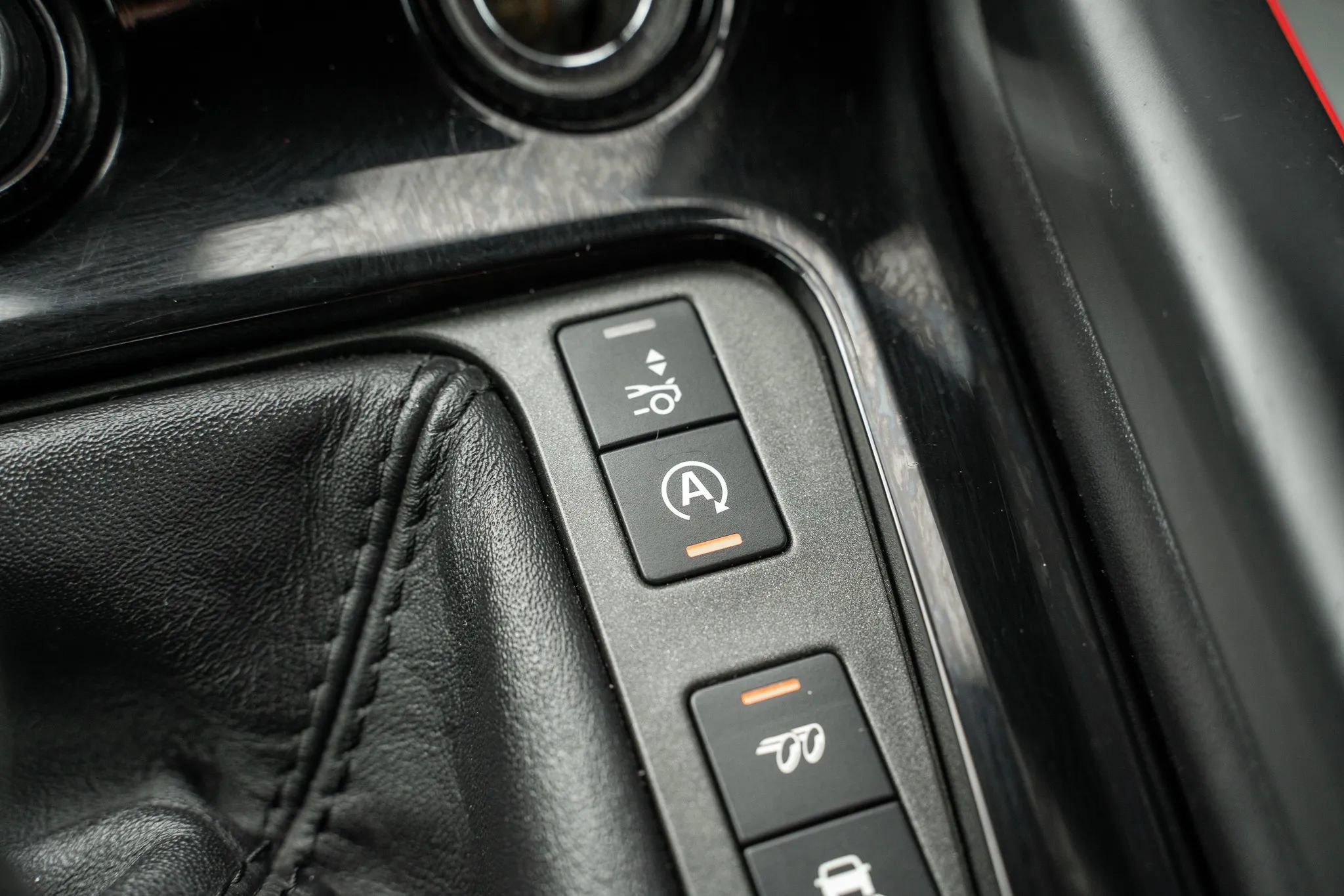 Used 2016 Jaguar F-TYPE S RWD image 33